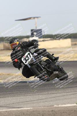media/Sep-07-2024-Pacific Track Time (Sat) [[9bb89f5e83]]/A group/Phone Wall Paper 1000am/